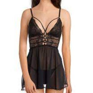 Cinema Etoile Lace & Chiffon Strappy Babydoll/Thong 2 Piece Set Size Medium